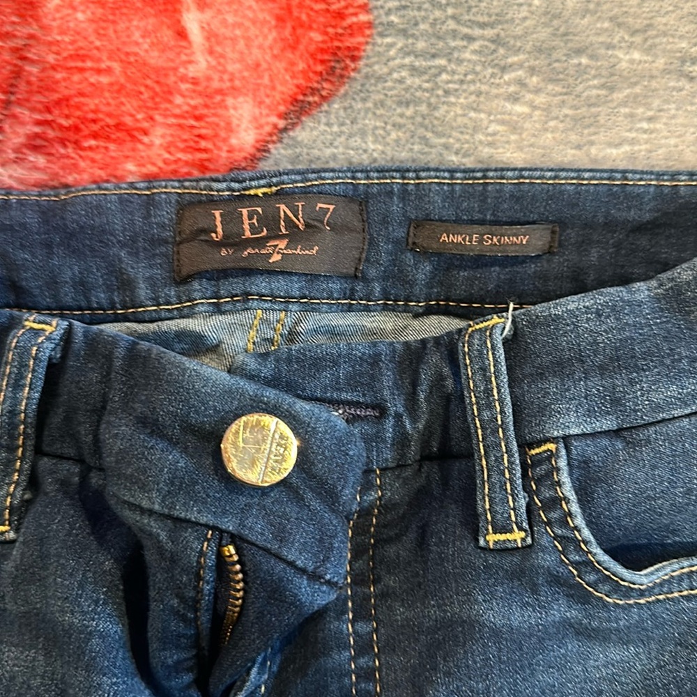 Jen 7